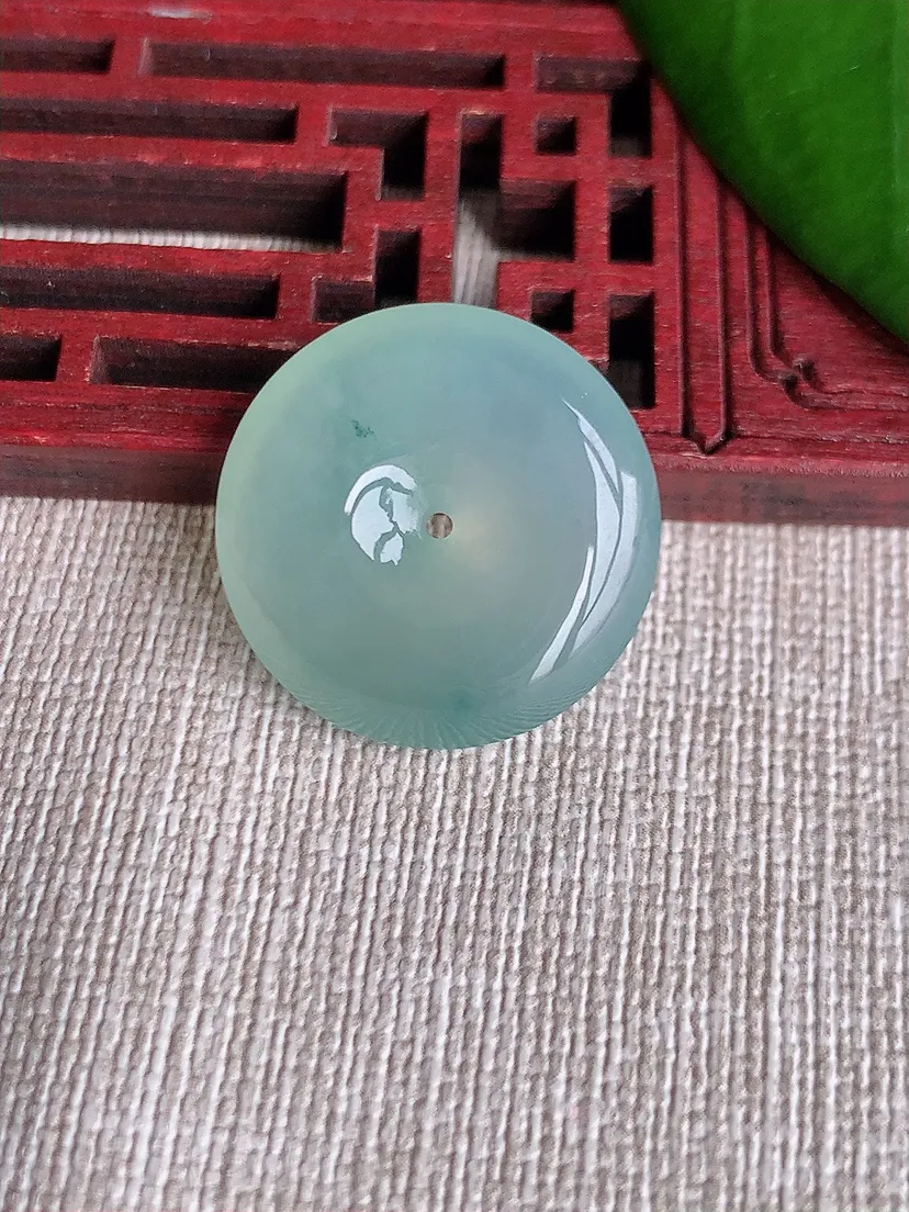 天然A货翡翠晴水飘花平安扣吊坠 尺寸22.7×6m量6.76g 0713