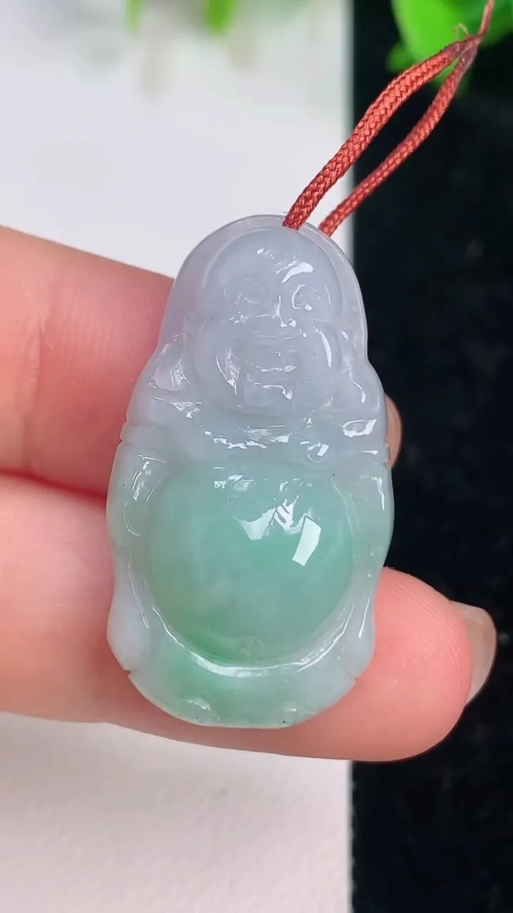 天然A货翡翠佛公吊坠，尺寸32-16.8-6.8，重量:5.60g
7月14日