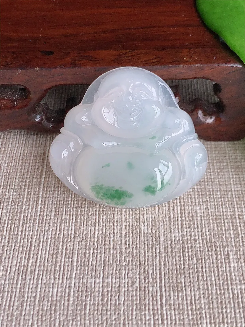 天然A货翡翠飘花佛公吊坠尺寸31.6×35.3×8m量13.88g 0712