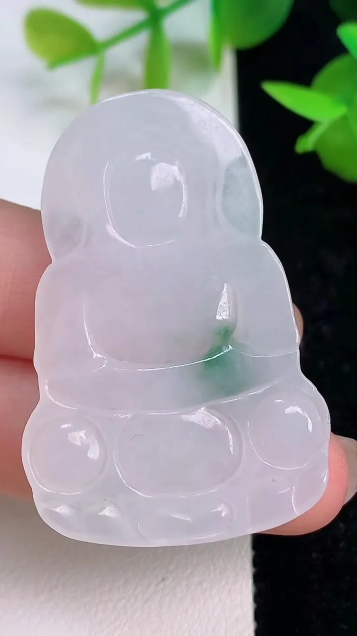 天然A货翡翠观音菩萨吊坠，尺寸45-30.7-4，重量:9.90g
7月15日