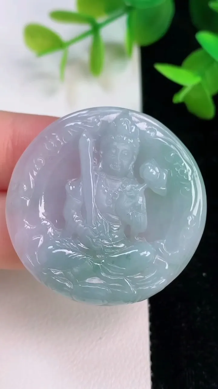 天然A货翡翠虚空藏观音菩萨吊坠，尺寸37-5，重量:11.98g
7月15日