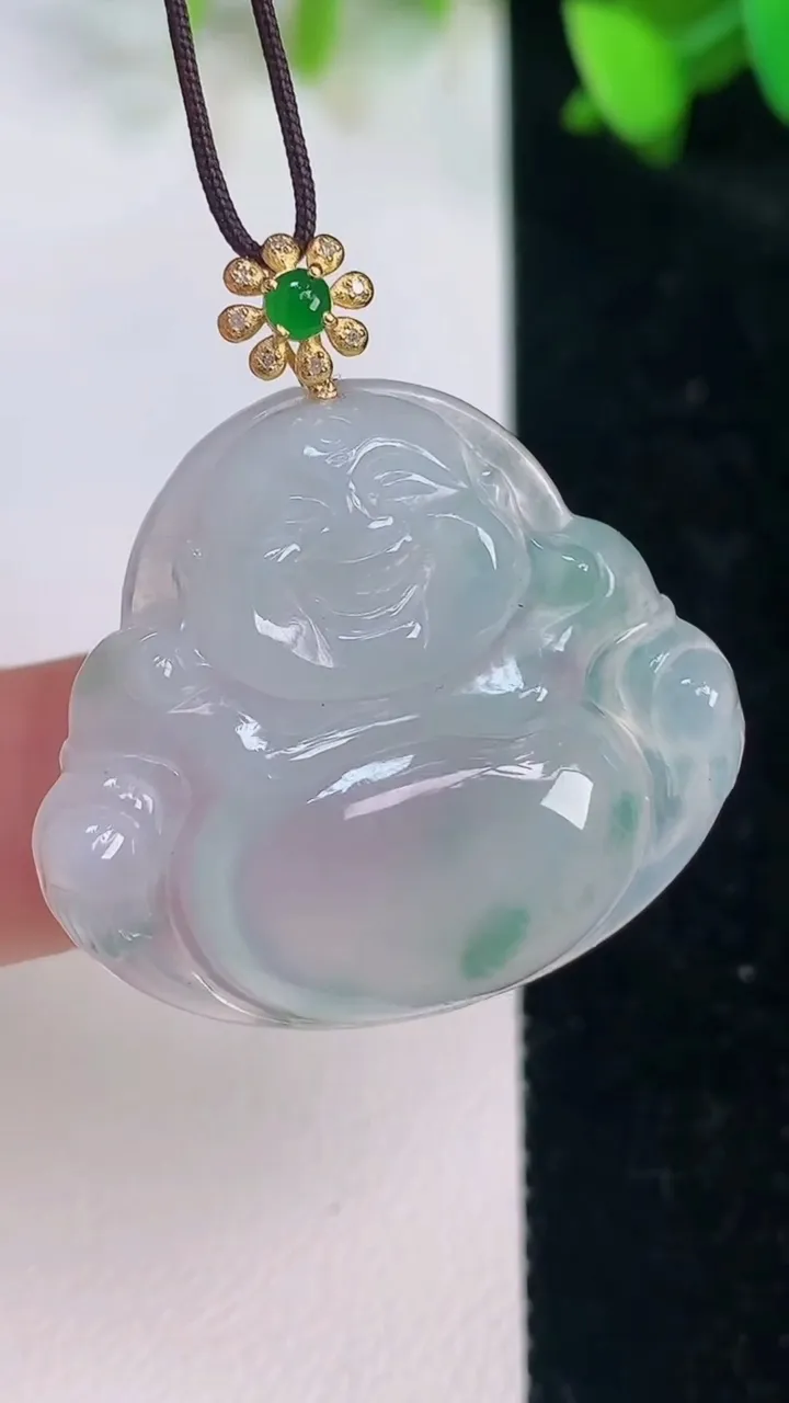 天然A货翡翠18k金飘花佛公吊坠，尺寸28.5-31.6-5.5，重量:8.12g
7月15日