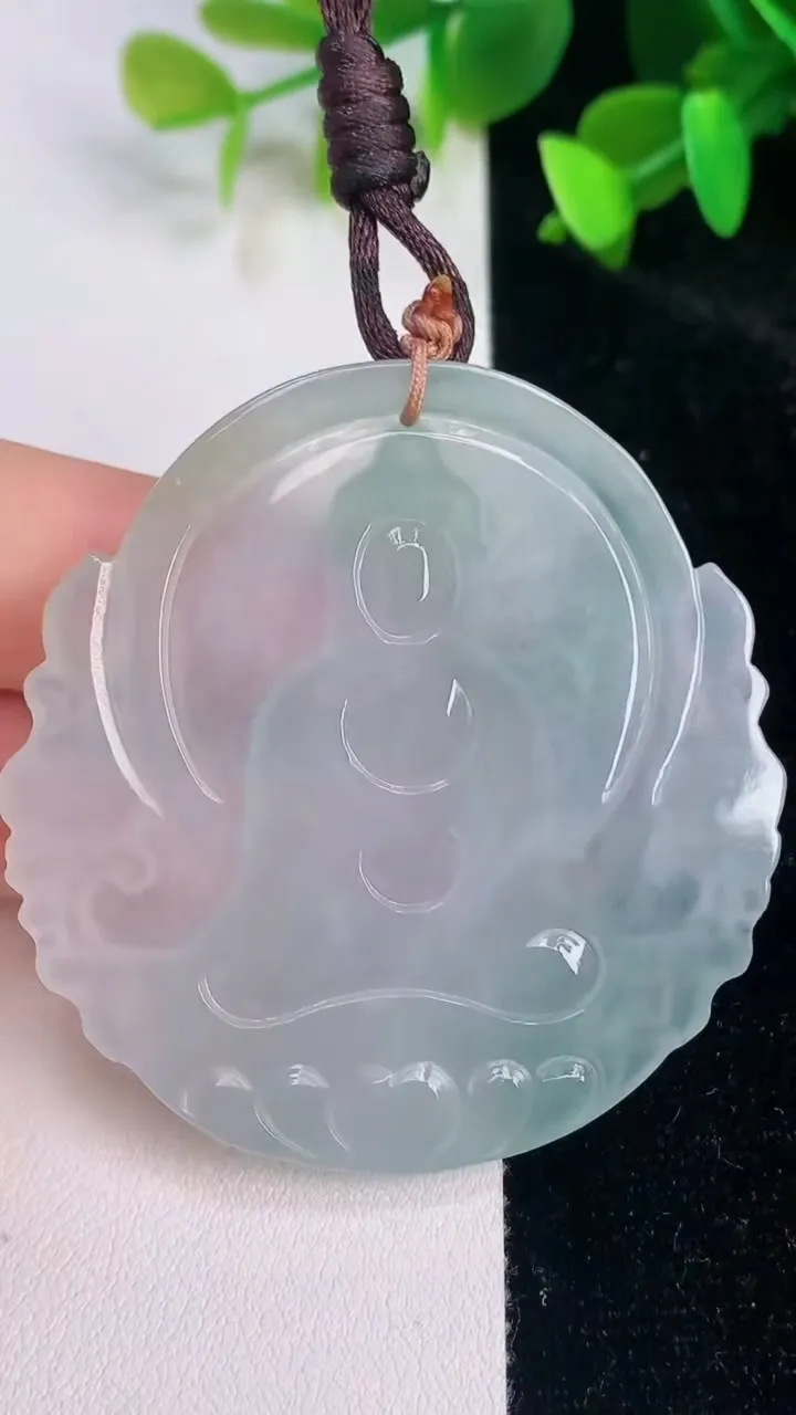 天然A货翡翠阿弥陀佛吊坠，尺寸54.3-52.7-5.4，重量:26.55g
7月15日