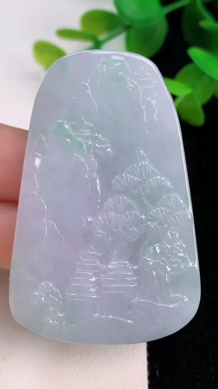 天然A货翡翠山水牌吊坠，尺寸57.3-38-8.2，重量:40.61g
7月15日