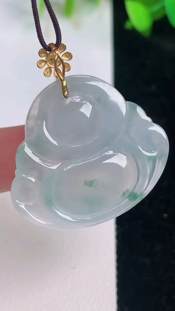 天然A货翡翠18k金飘花佛公吊坠，尺寸28.5-31.6-5.5，重量:8.12g
7月15日