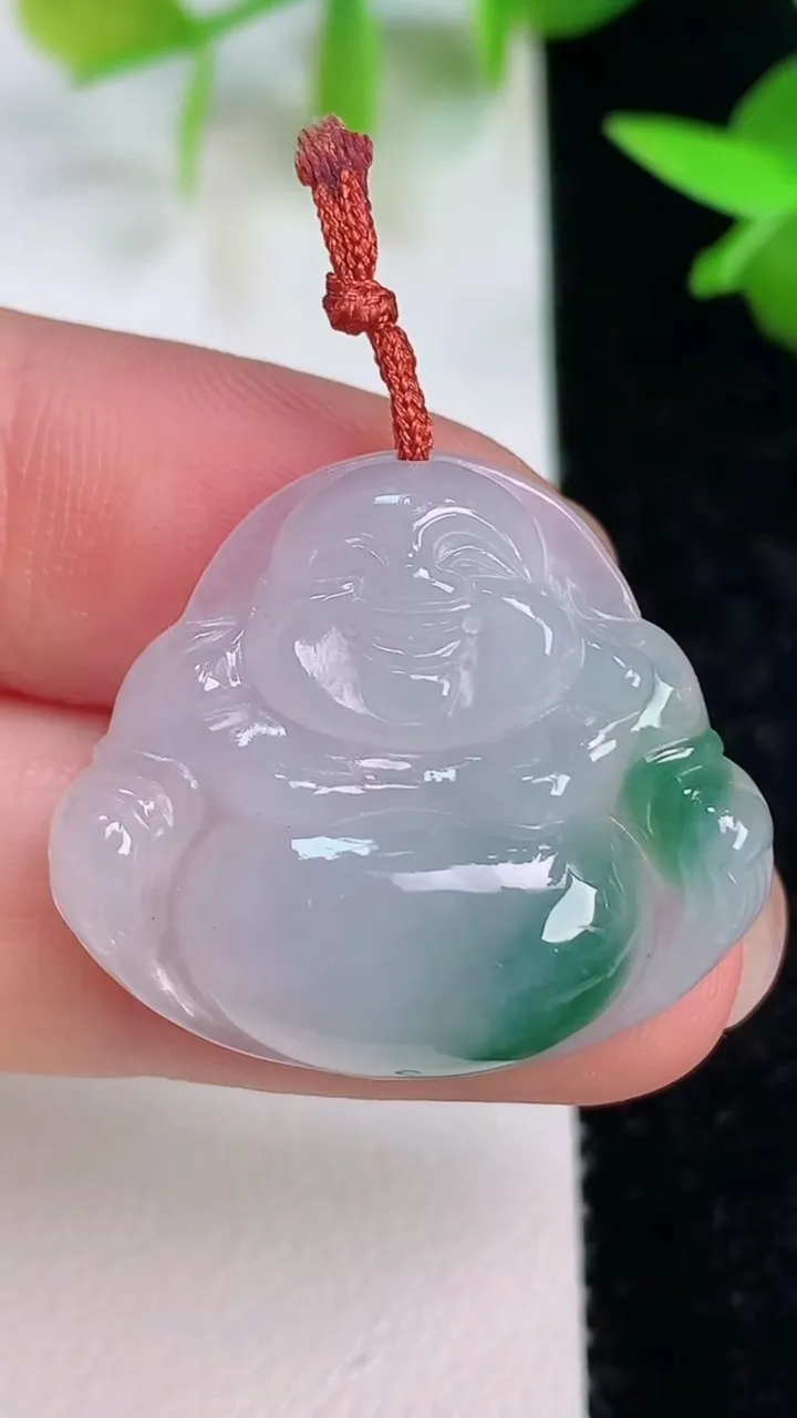天然A货翡翠飘花佛公吊坠，尺寸23.8-27.4-8.5，重量:5.39g
7月15日