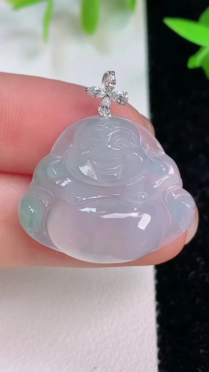 天然A货翡翠18k金飘花佛公吊坠，尺寸21-25.6-6，重量:5.27g
7月15日