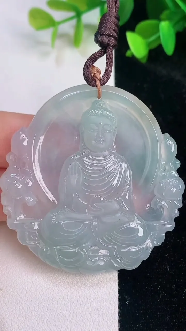 天然A货翡翠阿弥陀佛吊坠，尺寸54.3-52.7-5.4，重量:26.55g
7月15日