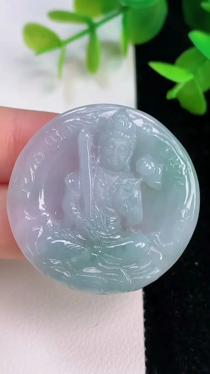 天然A货翡翠虚空藏观音菩萨吊坠，尺寸37-5，重量:11.98g
7月15日