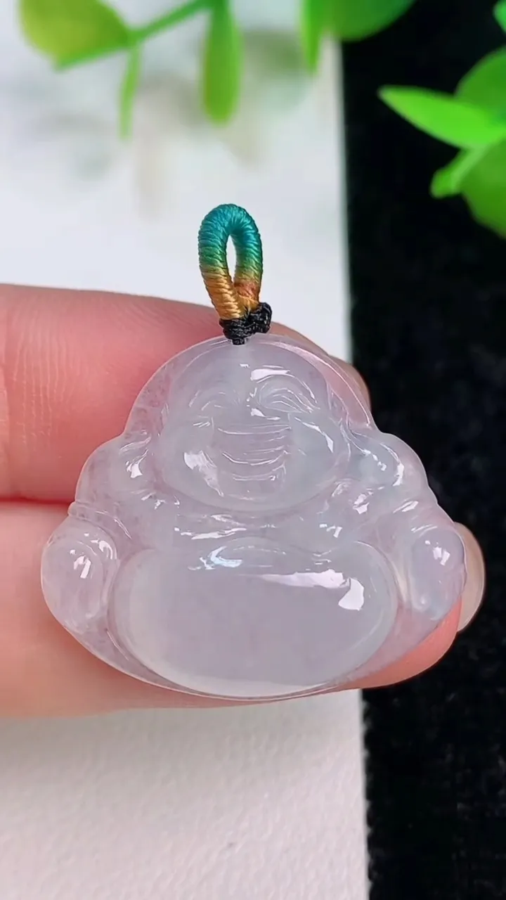 天然A货翡翠佛公吊坠，尺寸24-28-5.5，重量:5.86g
7月15日