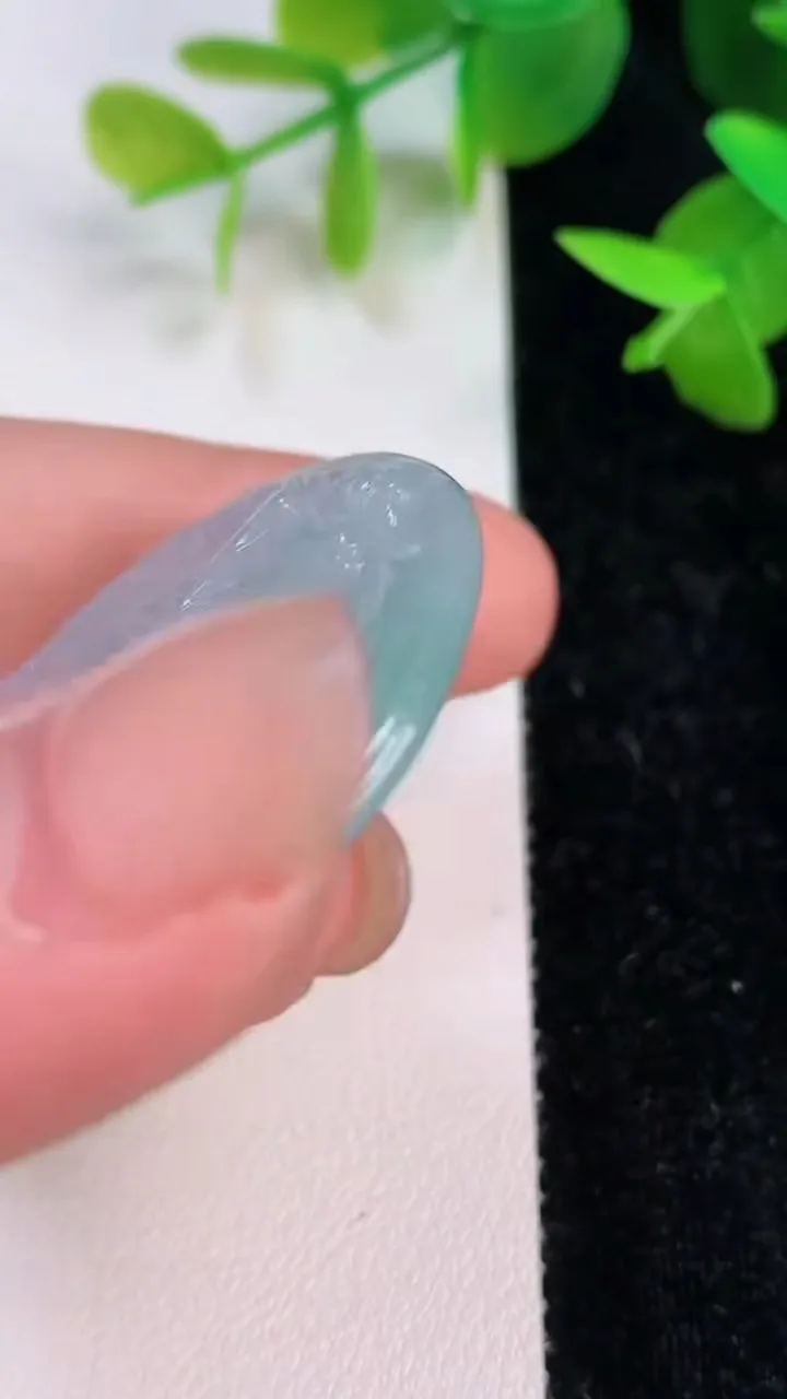 天然A货翡翠虚空藏观音菩萨吊坠，尺寸37-5，重量:11.98g
7月15日