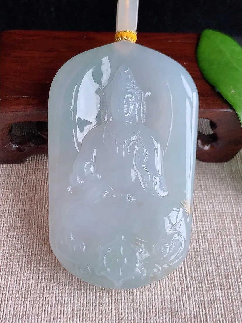 天然A货翡翠飘黄翡大势至菩萨吊坠尺寸71.5×44×11m量86.76g 0713
