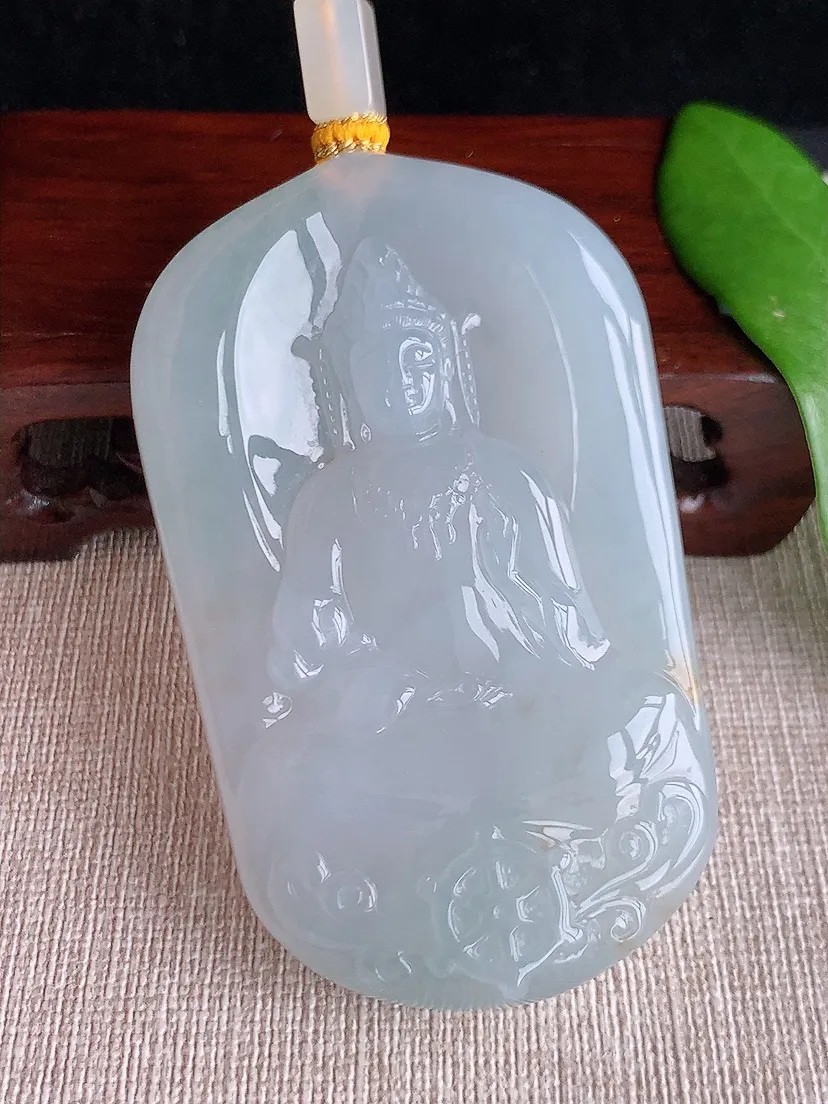 天然A货翡翠飘黄翡大势至菩萨吊坠尺寸71.5×44×11m量86.76g 0713