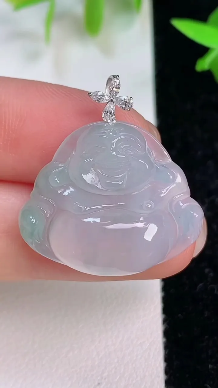 天然A货翡翠18k金飘花佛公吊坠，尺寸21-25.6-6，重量:5.27g
7月15日