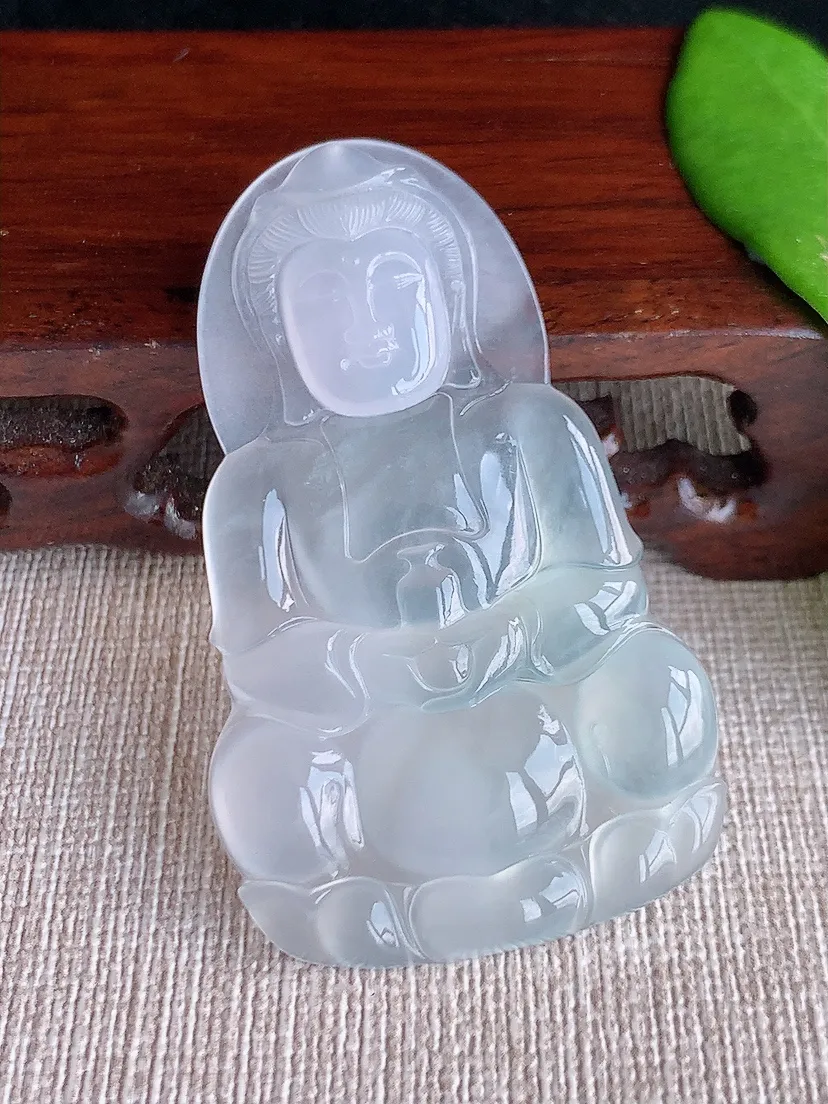 天然A货翡翠白月光正装观音吊坠尺寸55×33.4×4.6m量14.20g 0715