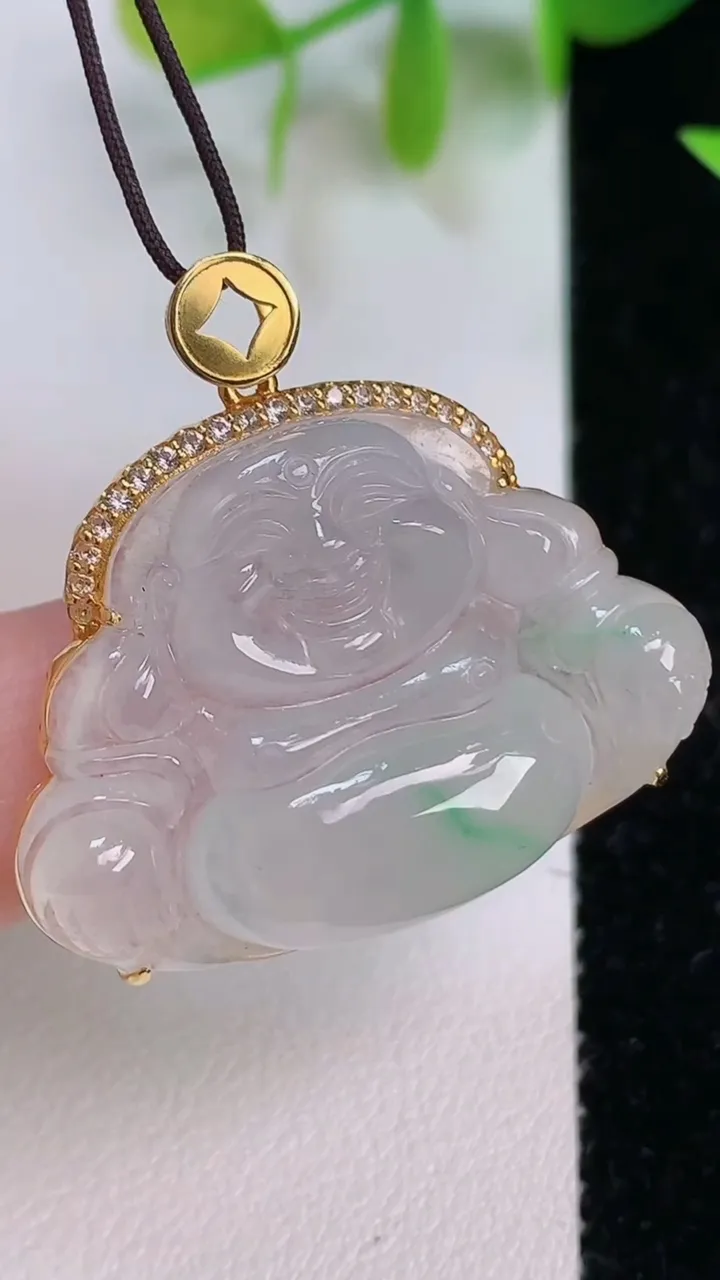 天然A货翡翠佛公吊坠，尺寸31.4-23.6-33.5-8.7，重量:8.28g
7月16日