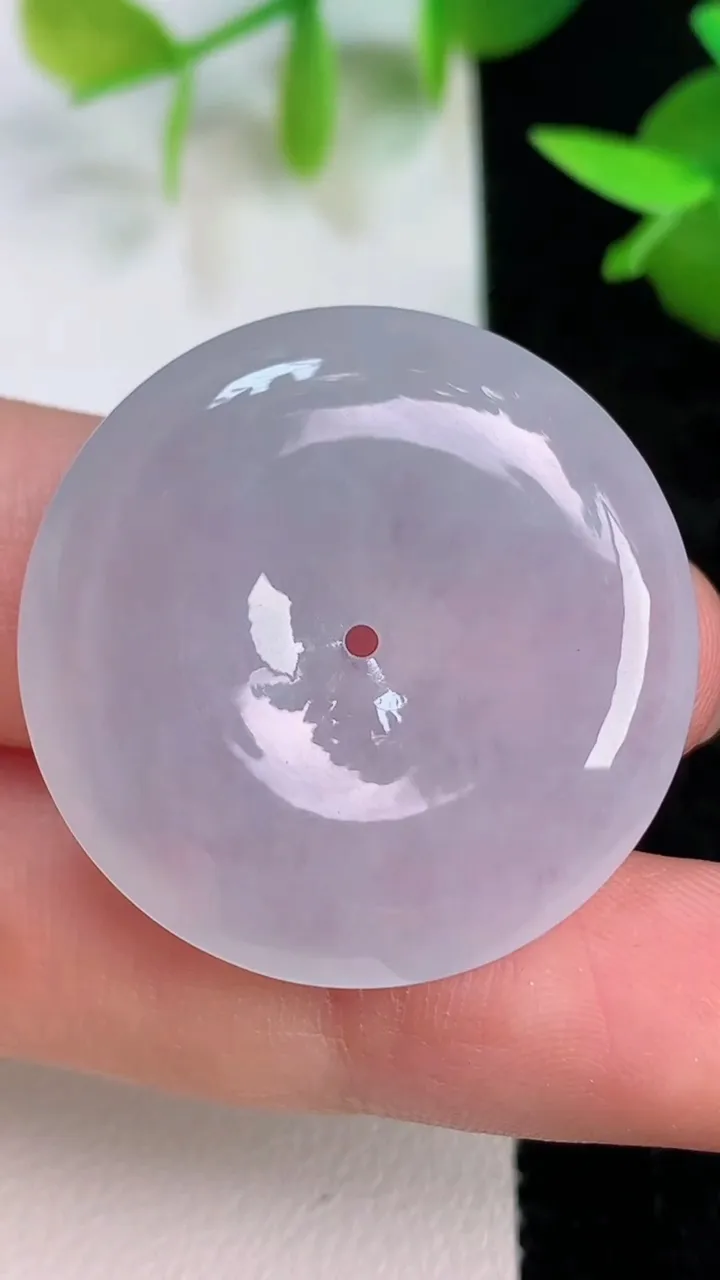 天然A货翡翠紫罗兰平安扣吊坠，尺寸30.6-6.2，重量:11.80g
7月16日