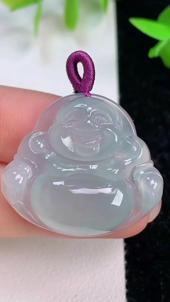 天然A货翡翠佛公吊坠，尺寸27-30.3-5.5，重量:6.76g
7月16日