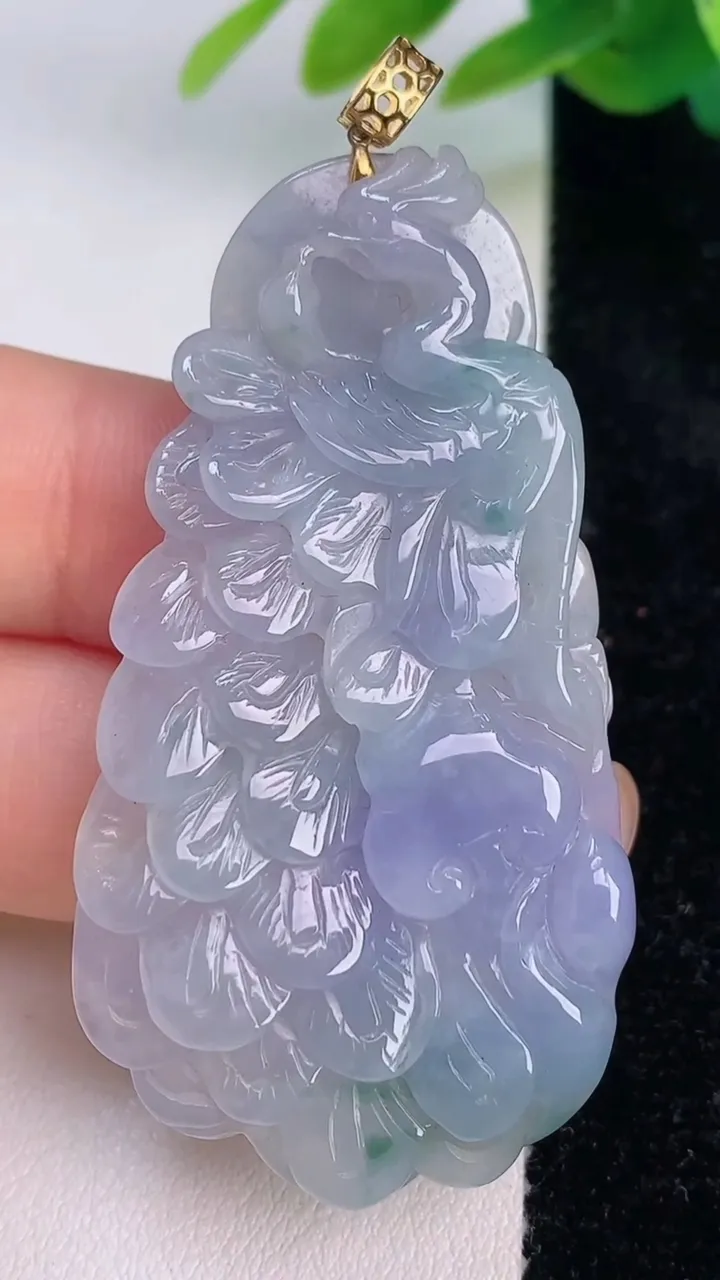 天然A货翡翠18k金紫罗兰飘花凤凰吊坠，尺寸52-28.4-6.8，重量:17.47g
7月17日