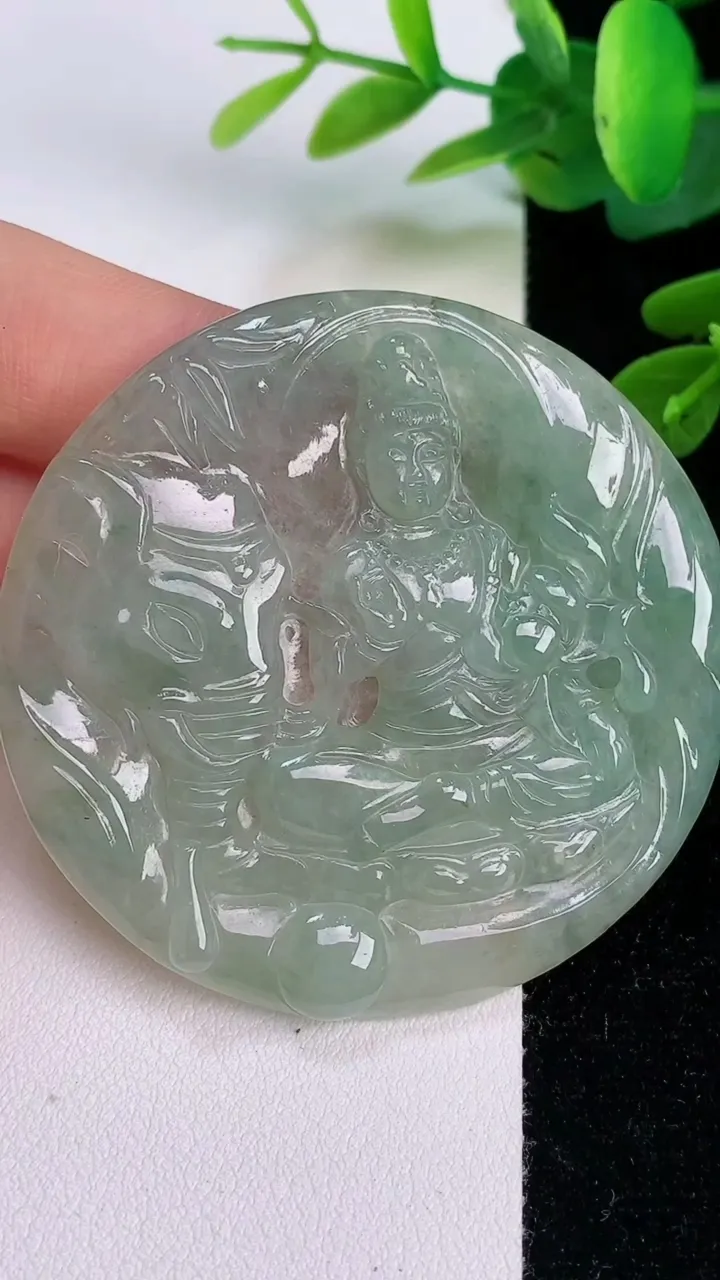 天然A货翡翠普贤菩萨吊坠，尺寸 53.5-5.5，重: 26.36g
7月17日