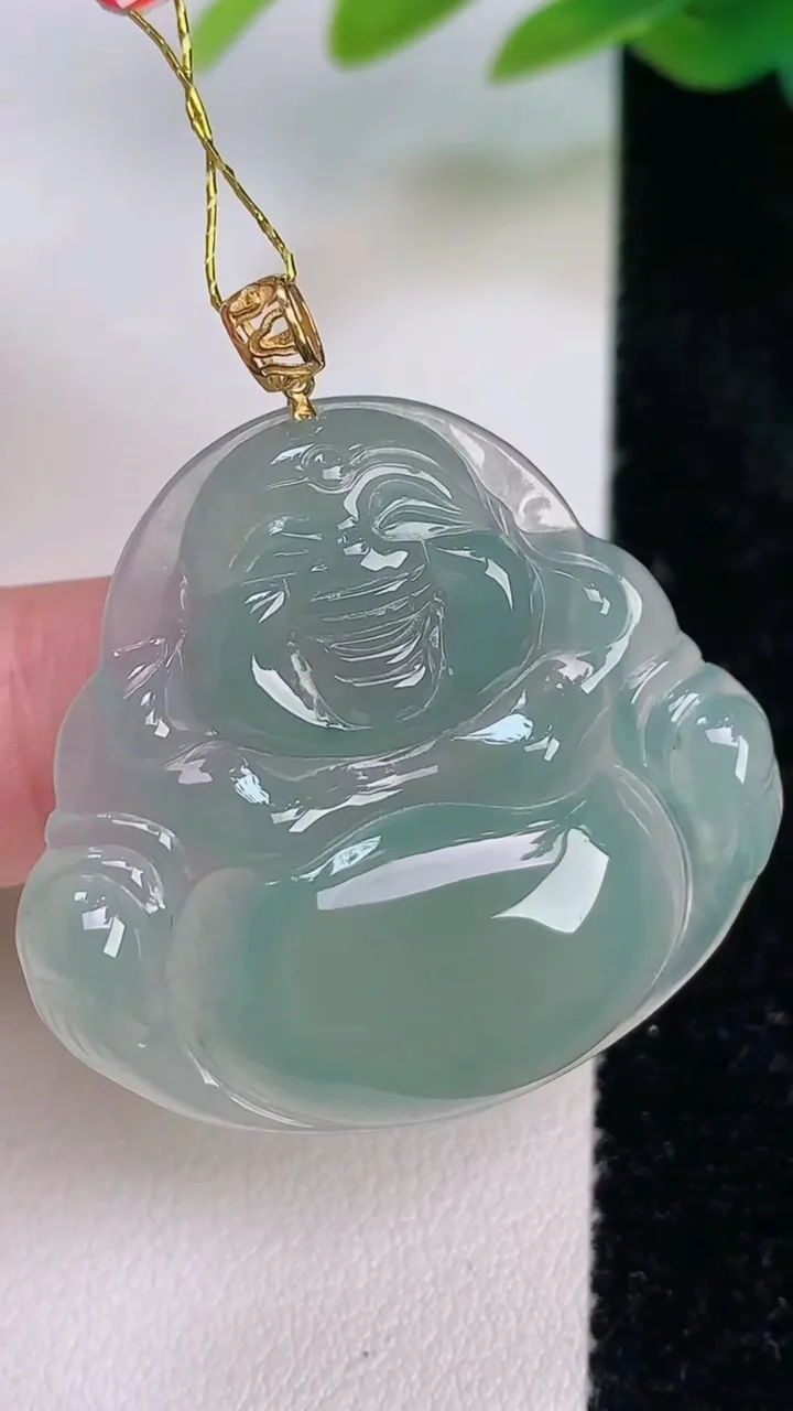 天然A货翡翠佛公吊坠，尺寸32.2-34.6-5.4，重量:8.91g
7月17日