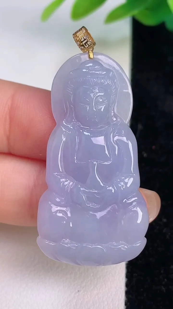 天然A货翡翠18K金紫罗兰观音菩萨吊坠，尺寸42.3-22.2-4.2，重量:7.95g
7月17日