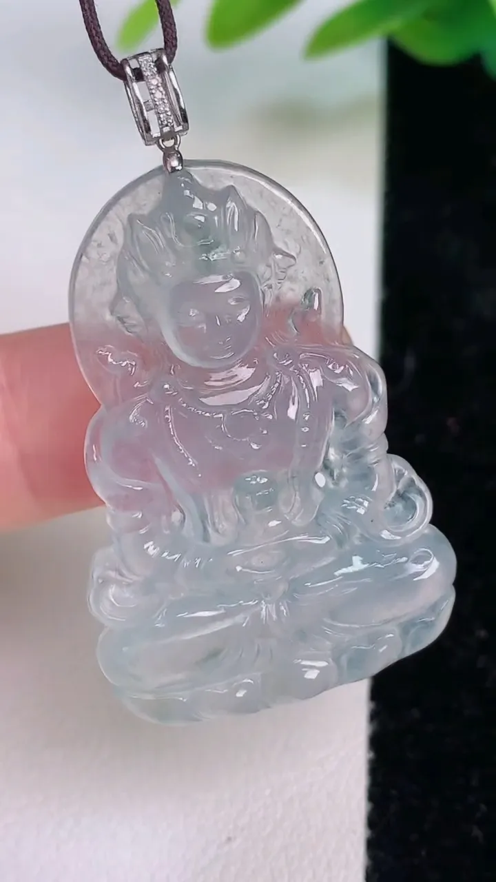 天然A货翡翠种飘花度母吊坠，尺寸38.2-25-4，重量:7.00g
7月17日