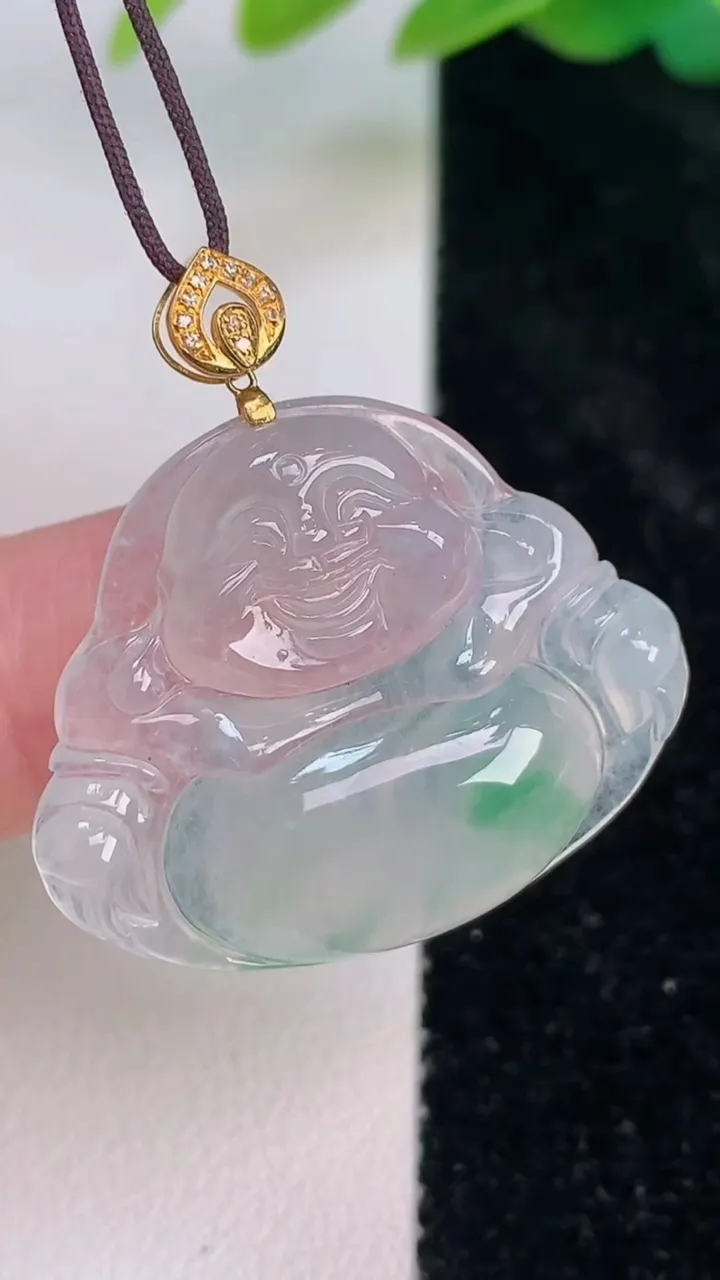 天然A货翡翠佛公吊坠，尺寸25.2-30-5，重量:6.10g
7月17日