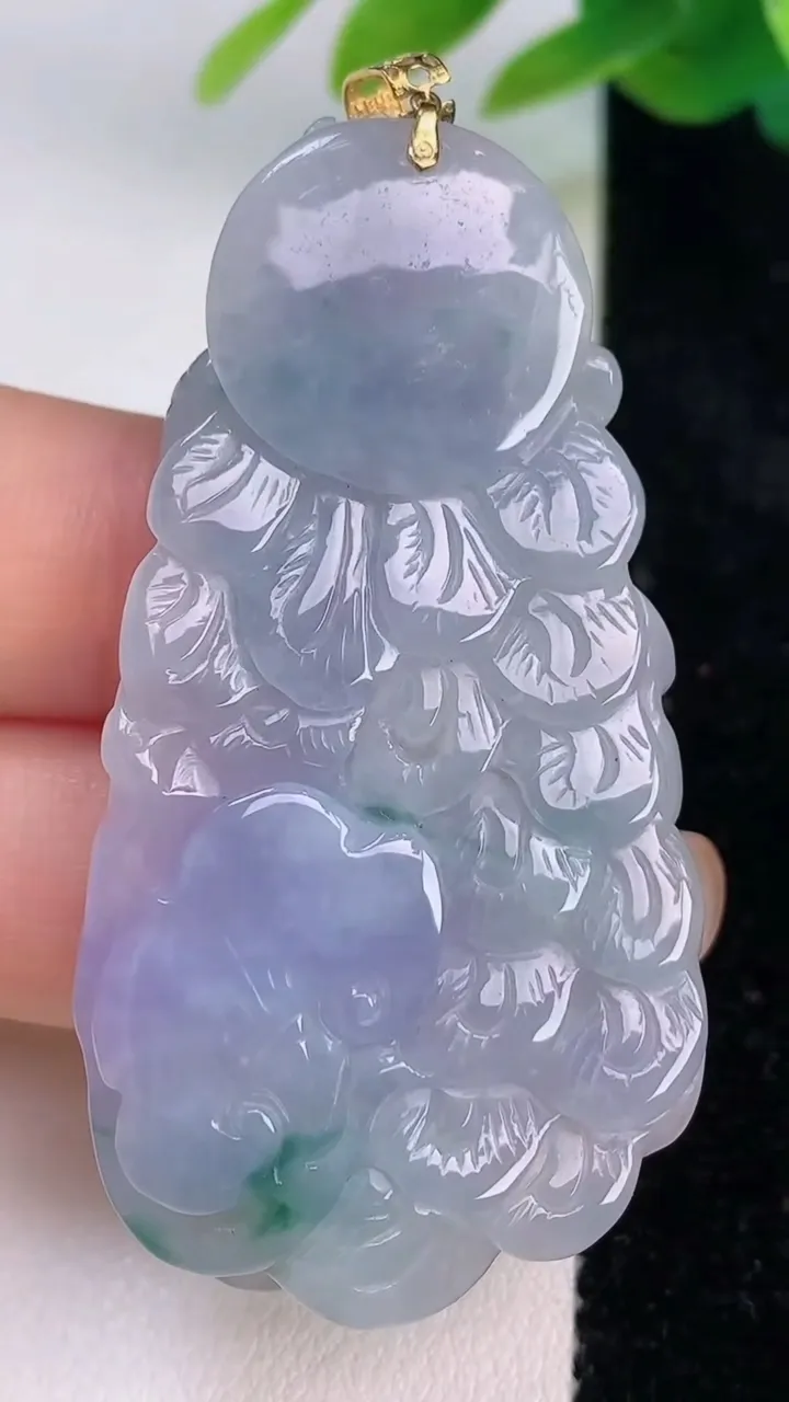 天然A货翡翠18k金紫罗兰飘花凤凰吊坠，尺寸52-28.4-6.8，重量:17.47g
7月17日