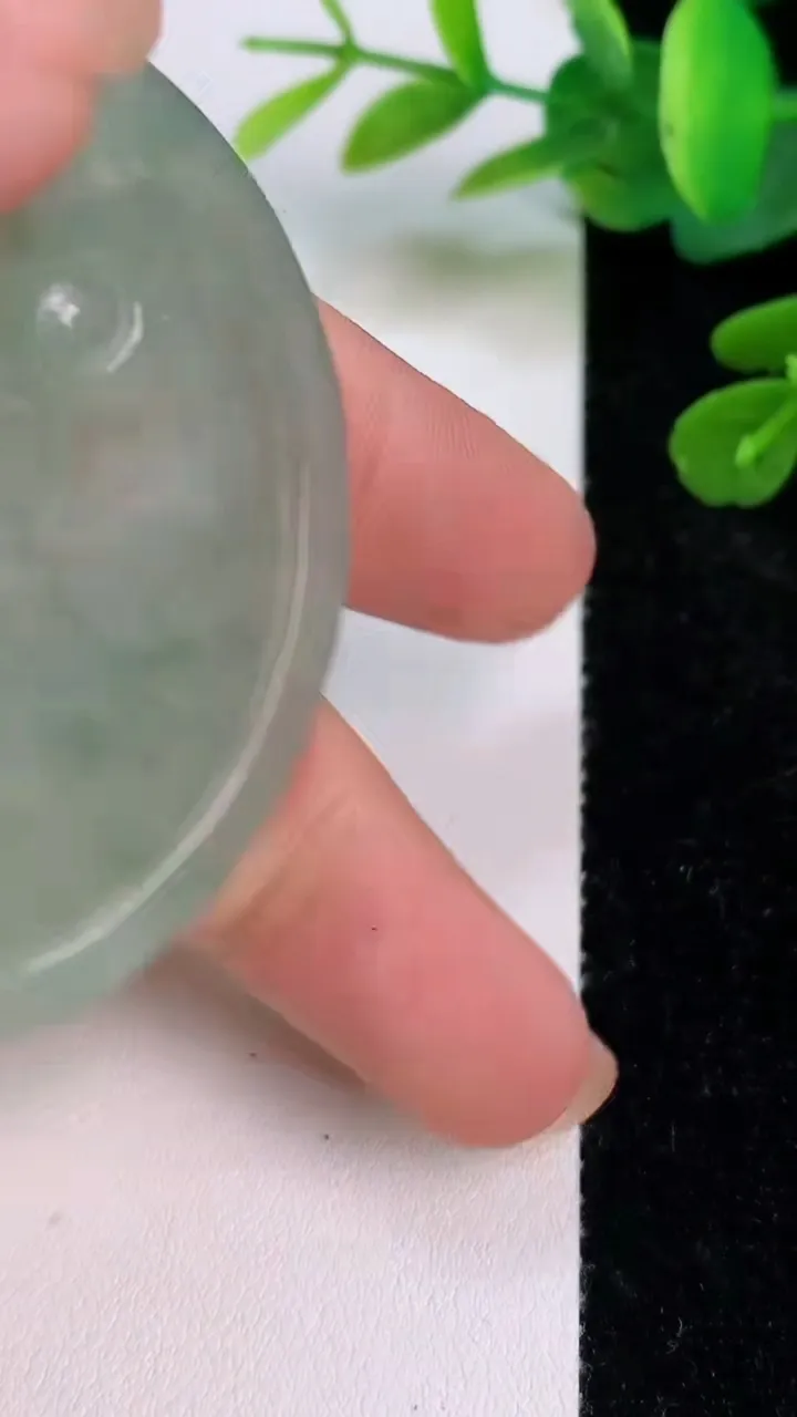 天然A货翡翠普贤菩萨吊坠，尺寸 53.5-5.5，重: 26.36g
7月17日