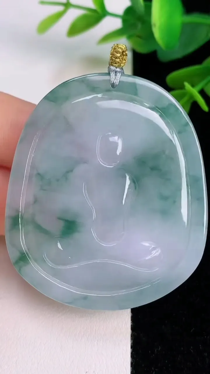 天然A货翡翠飘花虚空藏观音菩萨吊坠，尺寸42.4-45-4.7，重量:24.08g
7月18日