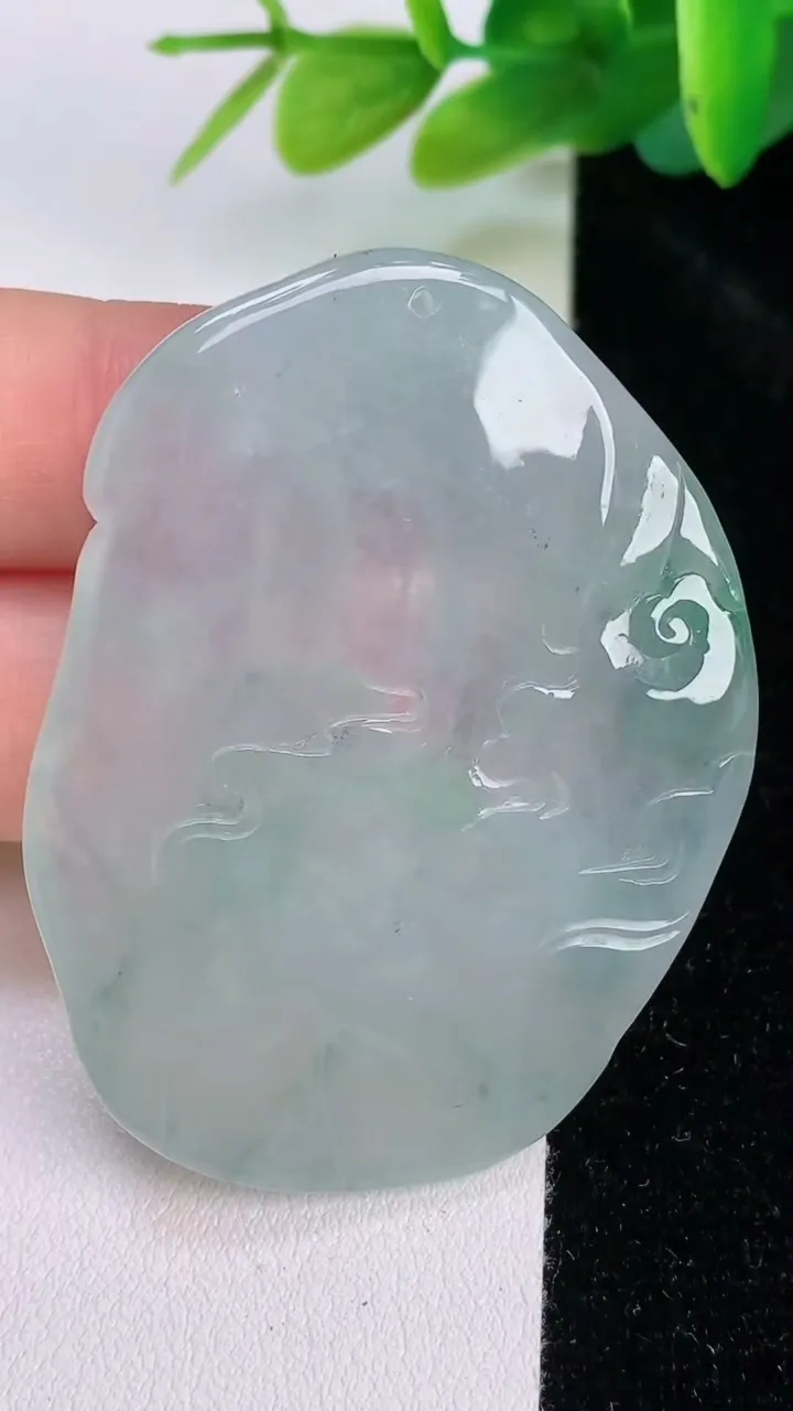 天然A货翡翠文殊菩萨吊坠，尺寸52-40-6.2，重:27.03g
7月18日