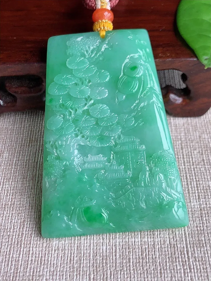 天然A货翡翠满绿意境山水牌吊坠 尺寸57.7×39.3×5.8m量38.26g 0717
