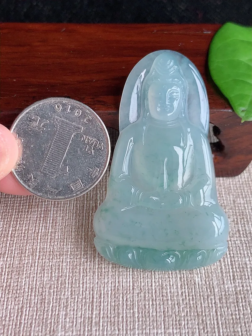 天然A货翡翠飘花正装观音吊坠尺寸53.73×2.3×5.3m量17.24g 0717