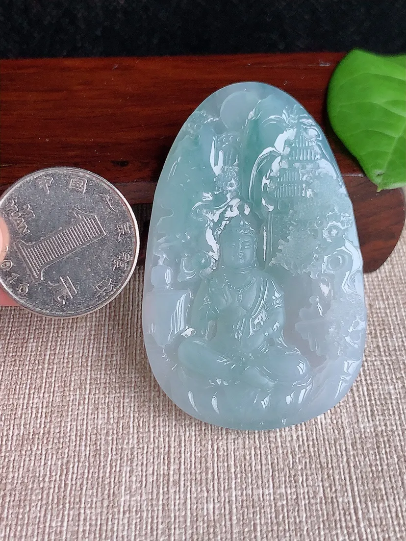 天然A货翡翠飘花大势至菩萨吊坠尺寸58.2×36.2×5.7m量26.90g 0717