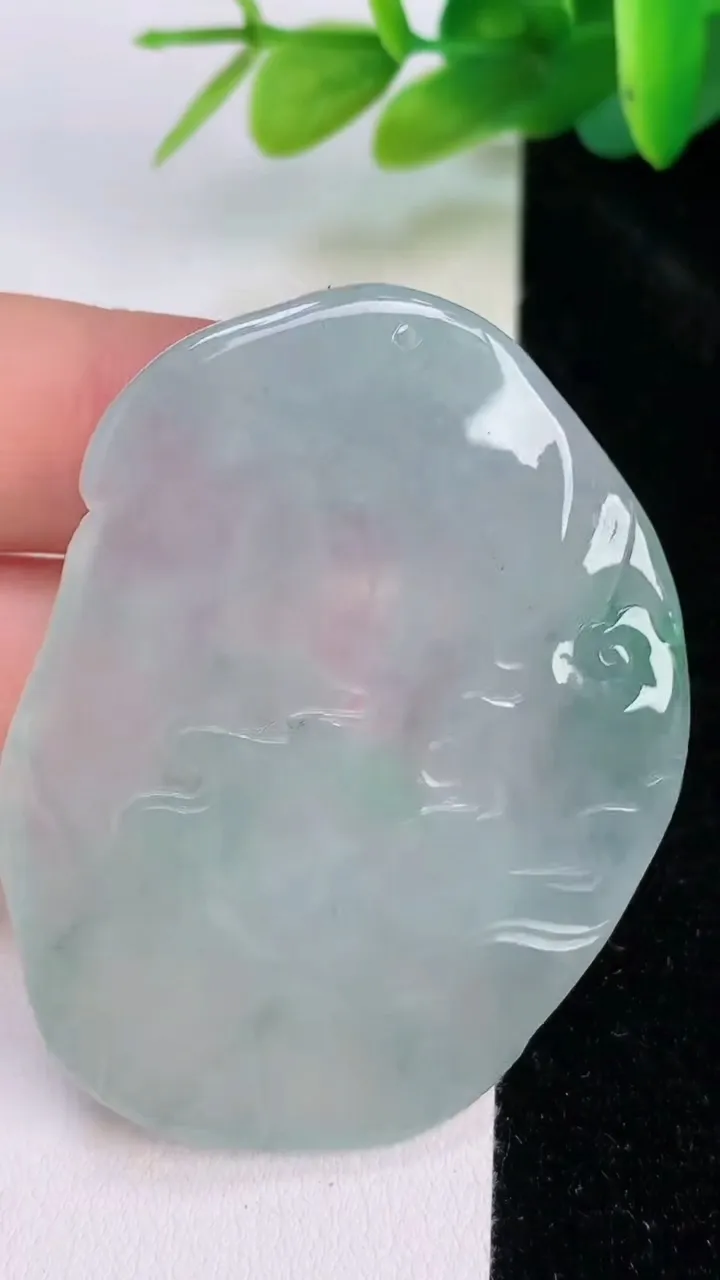 天然A货翡翠文殊菩萨吊坠，尺寸52-40-6.2，重:27.03g
7月18日