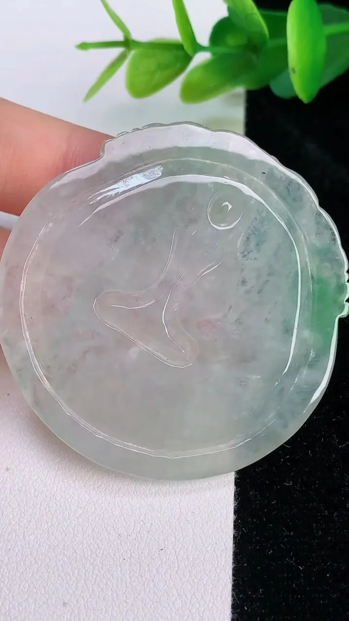 天然A货翡翠文殊菩萨吊坠，尺寸51-50.5-5.5，重:24.58g
7月18日