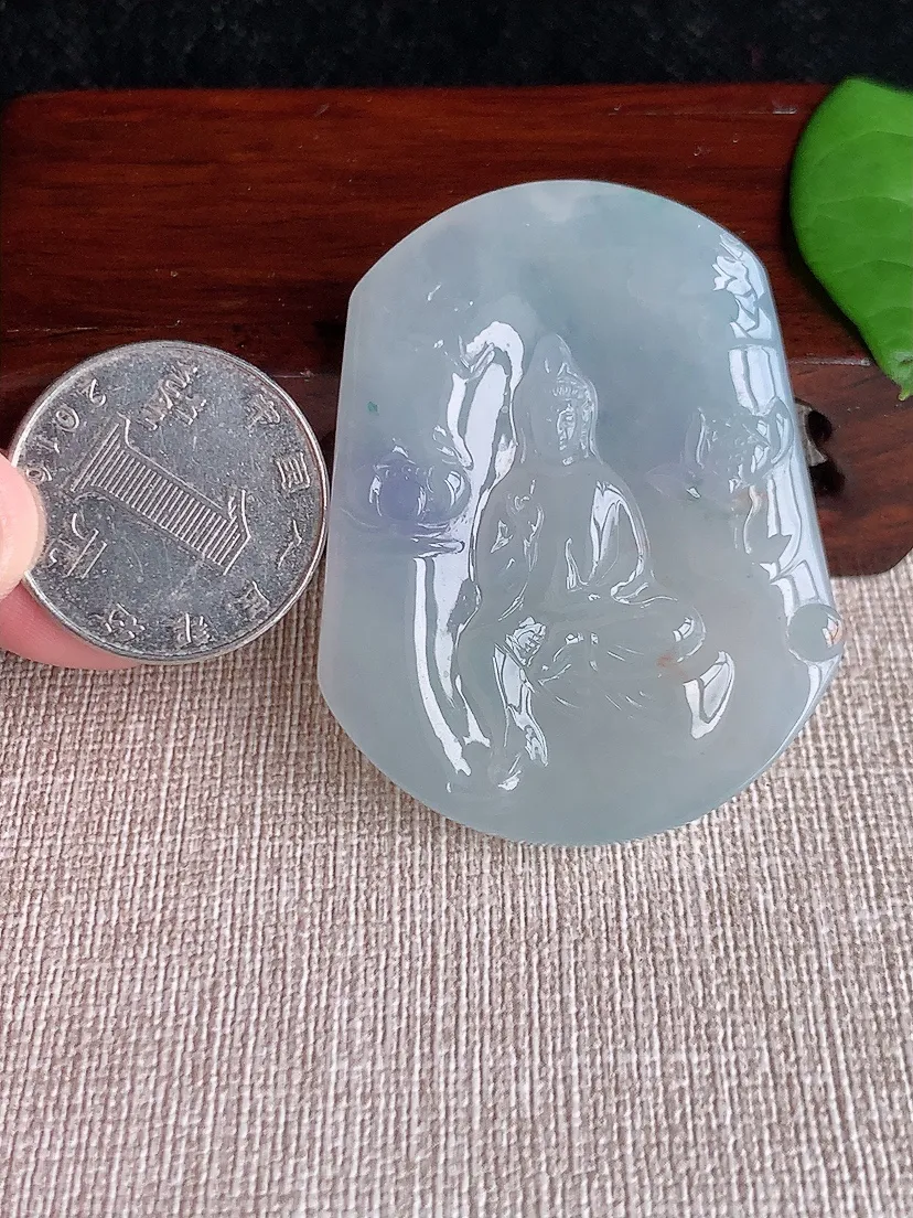 天然A货翡翠飘黄翡紫罗兰自在观音吊坠尺寸50×39.6×5.5m量26.12g 0717