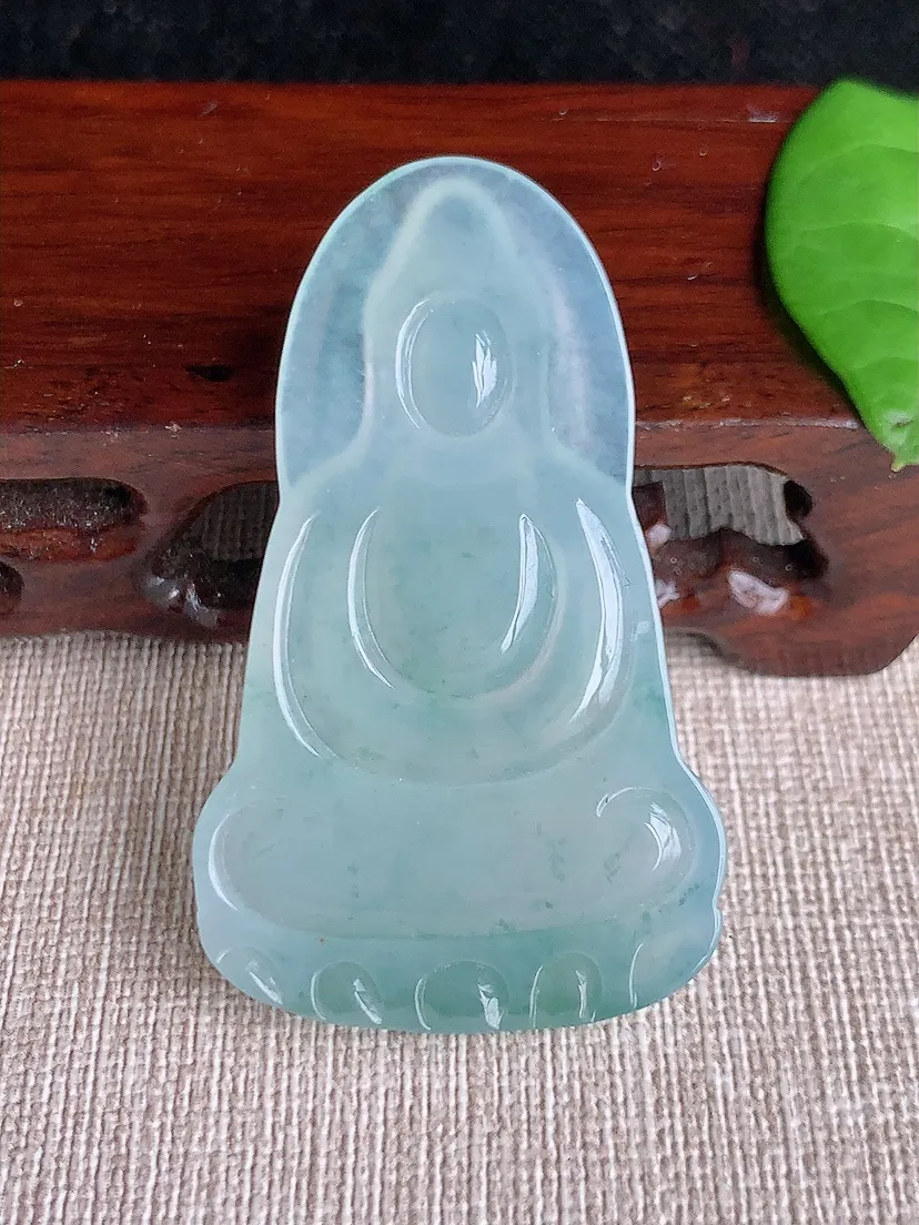 天然A货翡翠飘花正装观音吊坠尺寸53.73×2.3×5.3m量17.24g 0717
