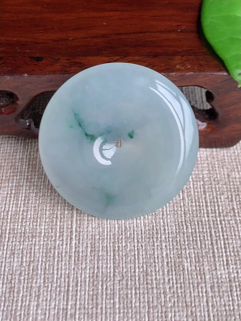 天然A货翡翠飘花大平安扣吊坠尺寸34.6×5m量14.00g 0717