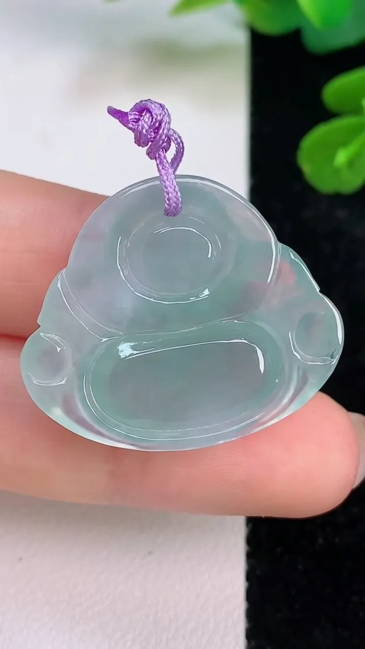 天然A货翡翠佛公吊坠，尺寸25-29.6-5.7，重量:6.35g
7月18日