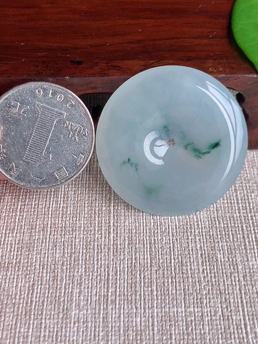 天然A货翡翠飘花大平安扣吊坠尺寸34.6×5m量14.00g 0717