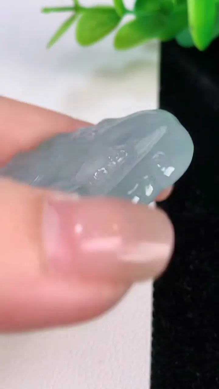 天然A货翡翠文殊菩萨吊坠，尺寸52-40-6.2，重:27.03g
7月18日