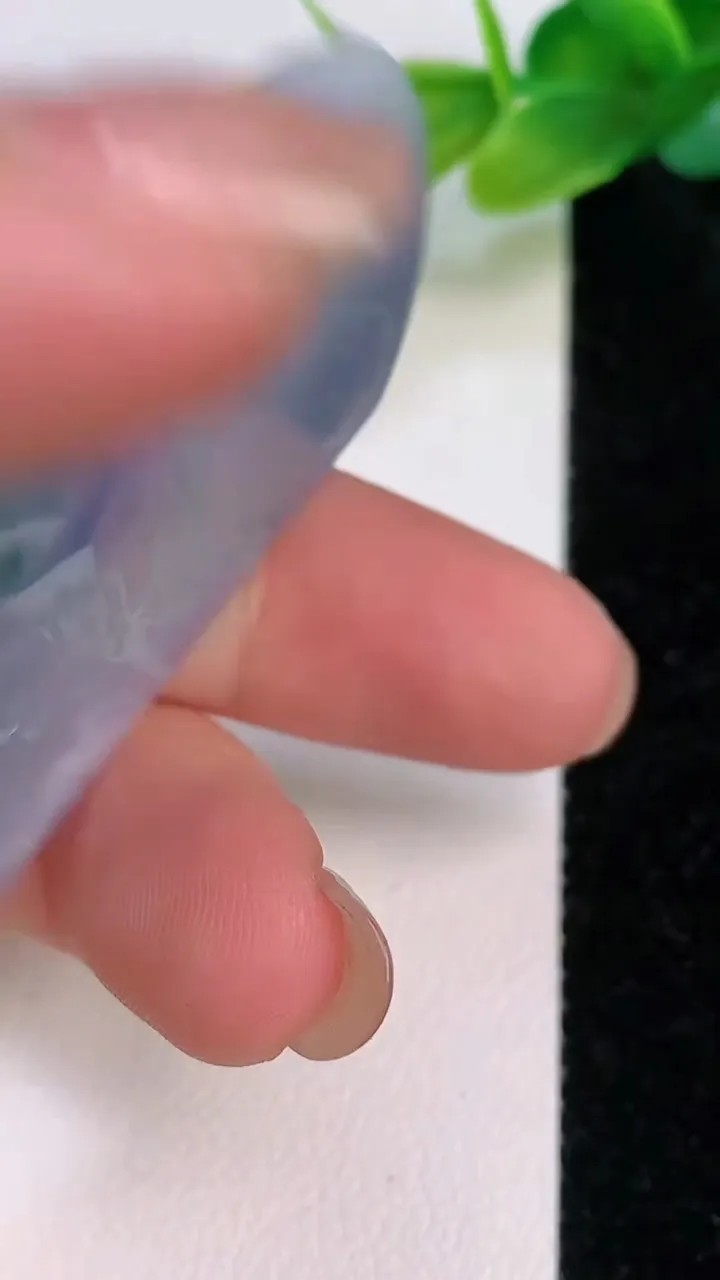 天然A货翡翠牌吊坠，尺寸53-36.3-5，重量:24.46g
7月19日