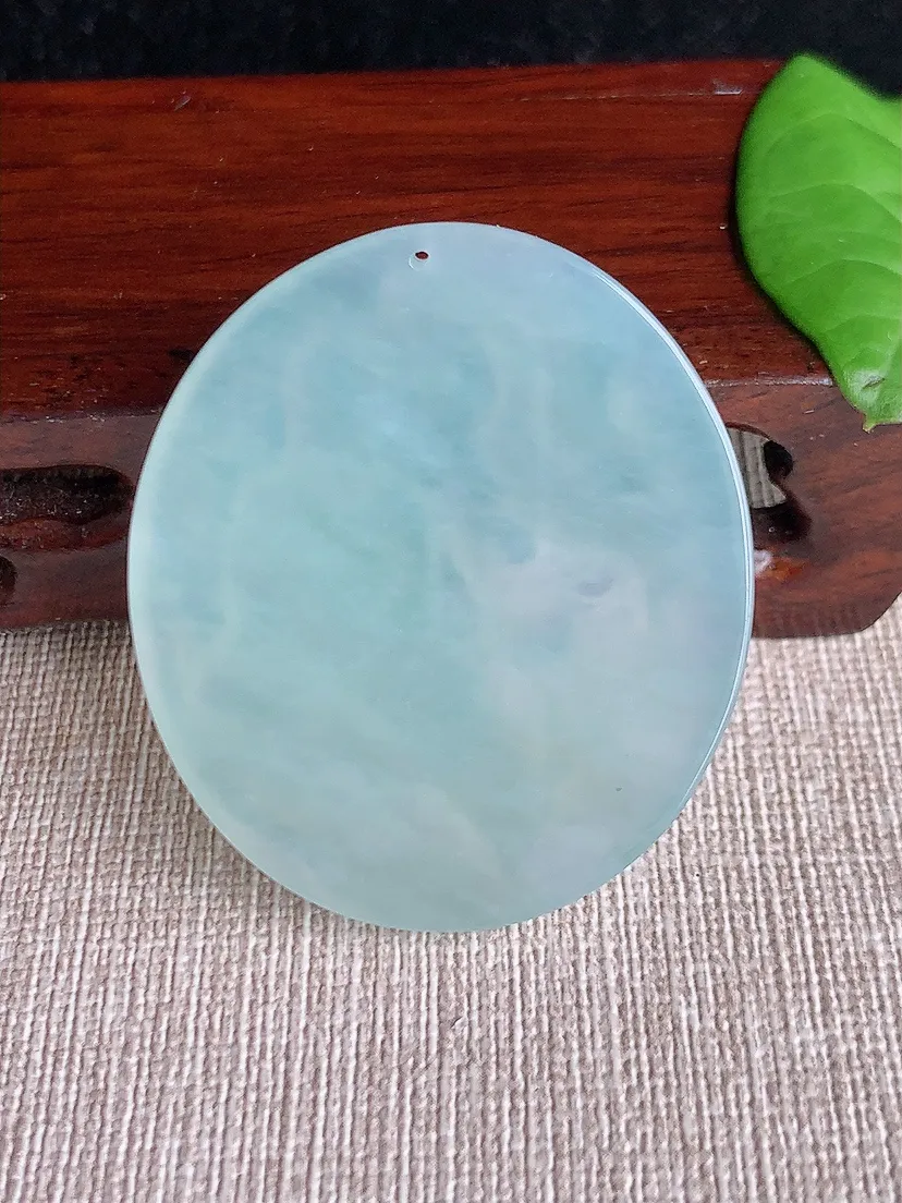 天然A货翡翠晴水大日如来吊坠尺寸44.3×39×5.2m量21.76g 0718