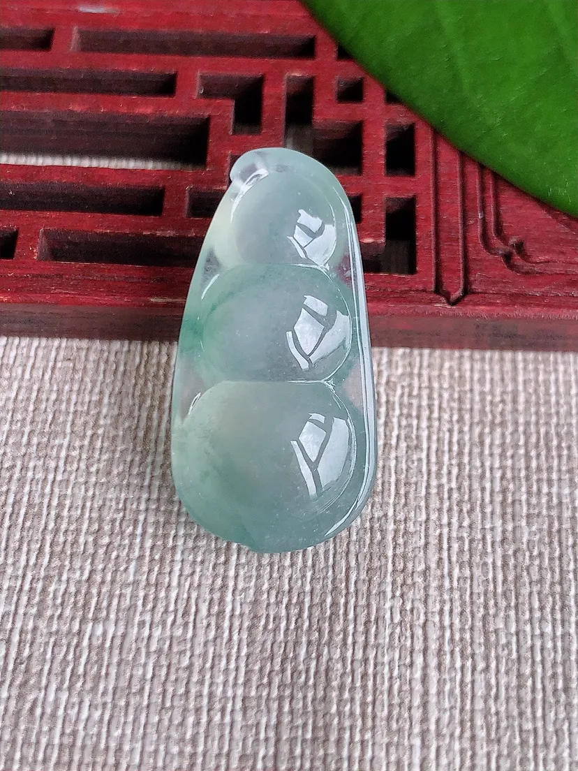 天然A货翡翠飘花四季豆福豆平安豆镶嵌件尺寸30×15×8.8m量6.12g 0718