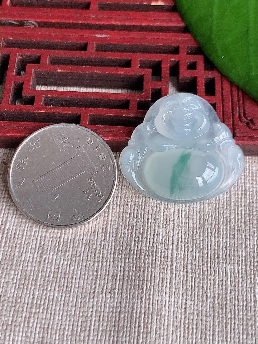 天然A货翡翠飘花佛公吊坠尺寸25.7×28.8×6.2m量7.10g 0718