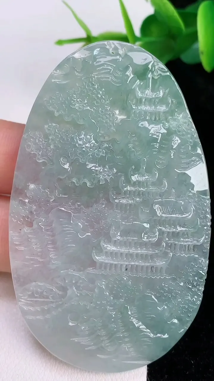 天然A货翡翠山水牌吊坠，尺寸66.2-40-5.4，重量:27.36g
7月19日