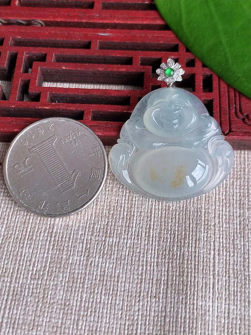 天然A货翡翠18K飘黄翡佛公吊坠尺寸34.5×27.4×30×5.5m量7.62g 0718