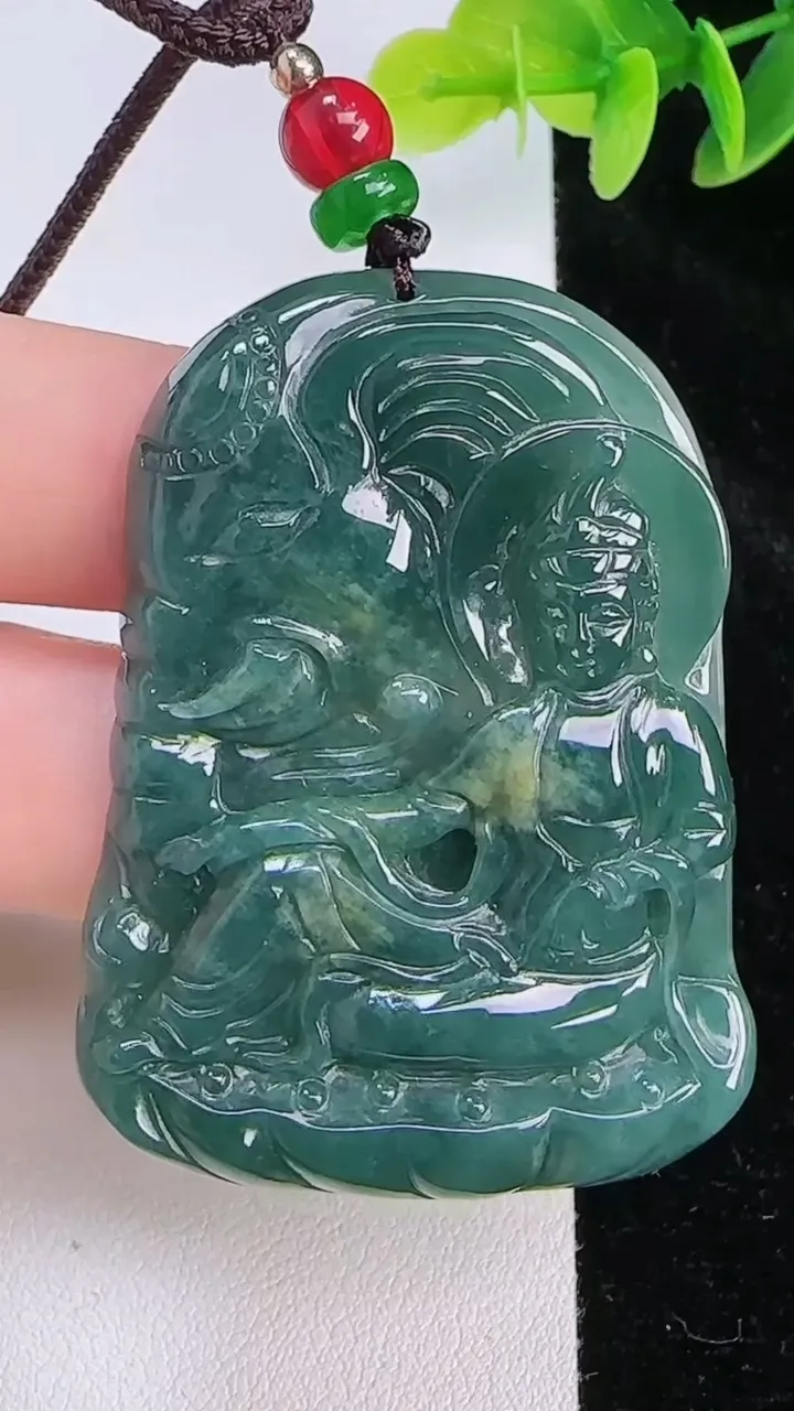 天然A货翡翠蓝水双彩普贤菩萨吊坠，尺寸 57.5-38.5-5.4，重:22.31g
7月19日